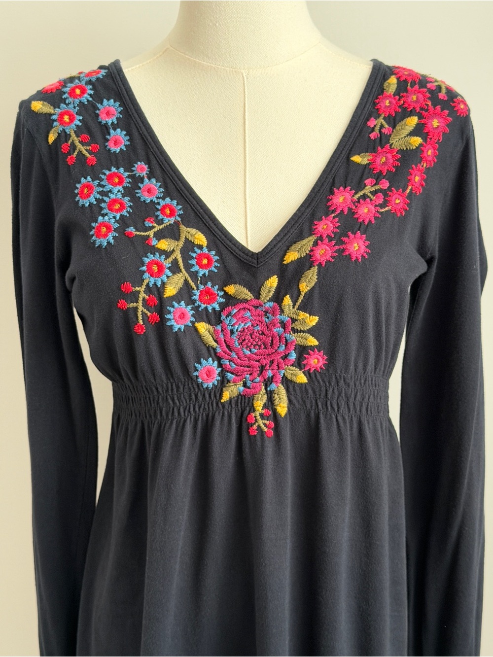 Johnny Was Black Embroidered V-Neck Smocked Cotton Midi Dress Size M - Picture 2 of 14